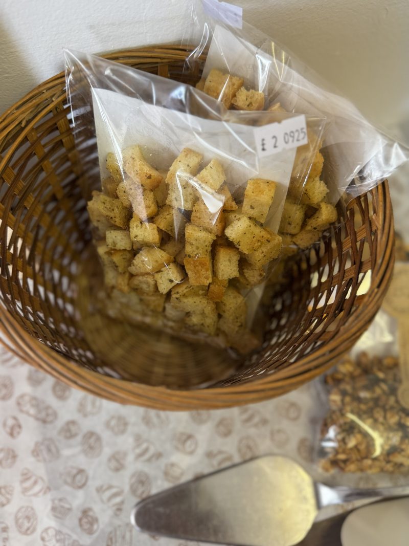 Gluten-Free Croutons with Oregano - Image 2