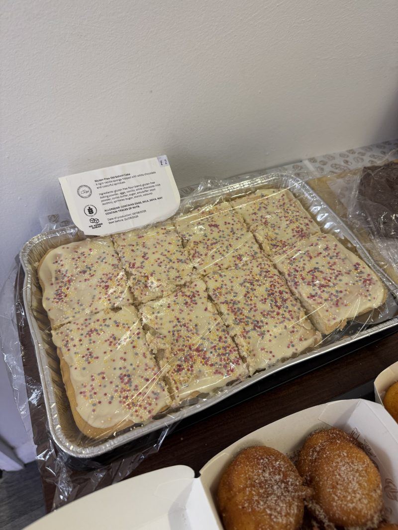 Gluten-Free Old School Cake – Vanilla Sponge with White Chocolate & Sprinkles - Image 3