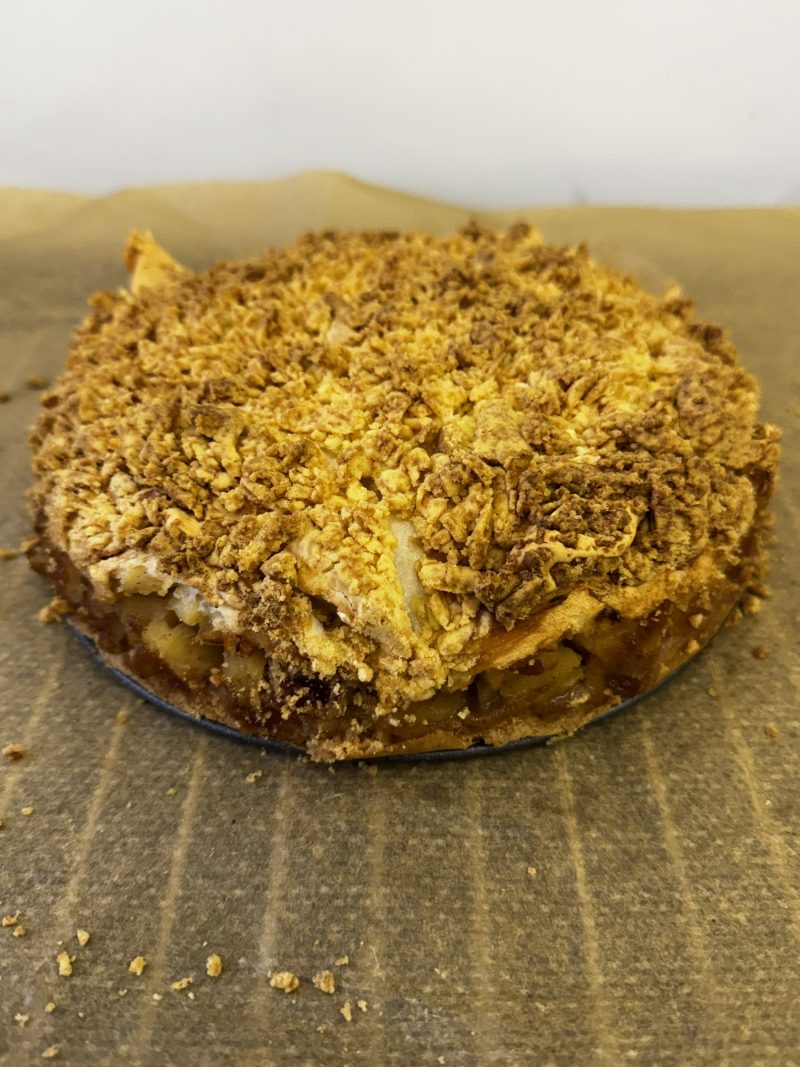 GLUTEN FREE APPLE PIE WITH LIGHT MERINGUE LAYER - Image 2