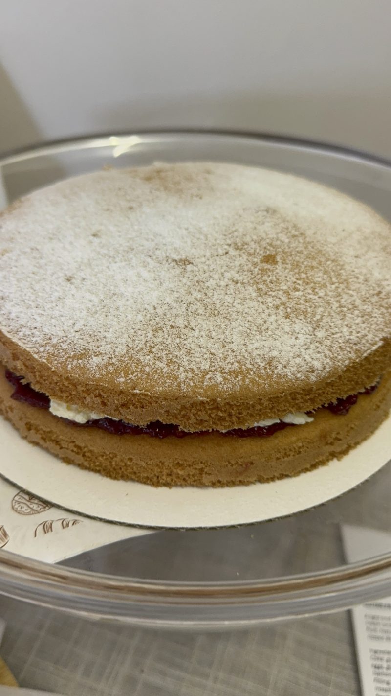 GLUTEN FREE VICTORIA SPONGE CAKE - Image 2
